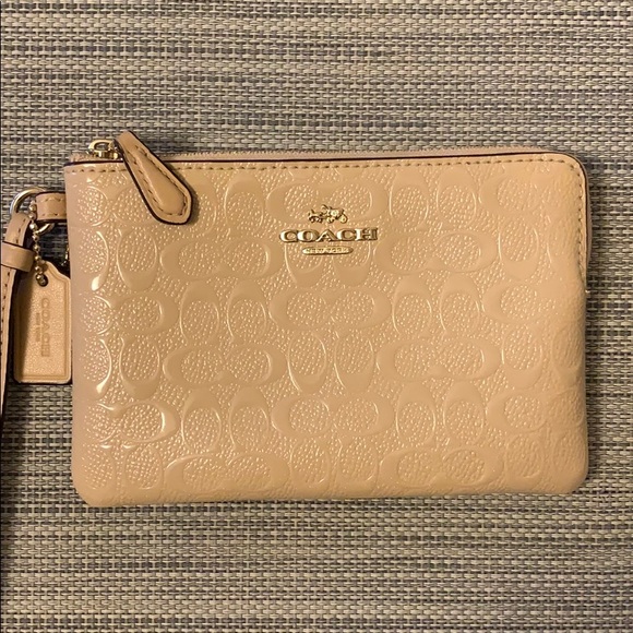 Coach wipeable wristlet - Picture 1 of 8